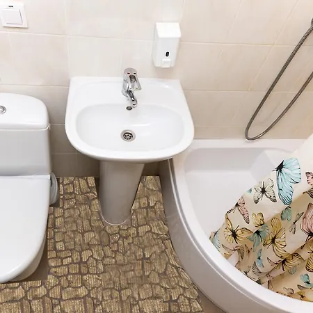 Πανδοχείο 18 *