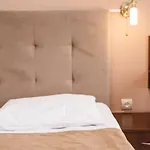 18 Мініготель Львів