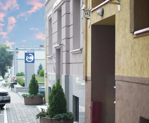 18 אורחן לבוב